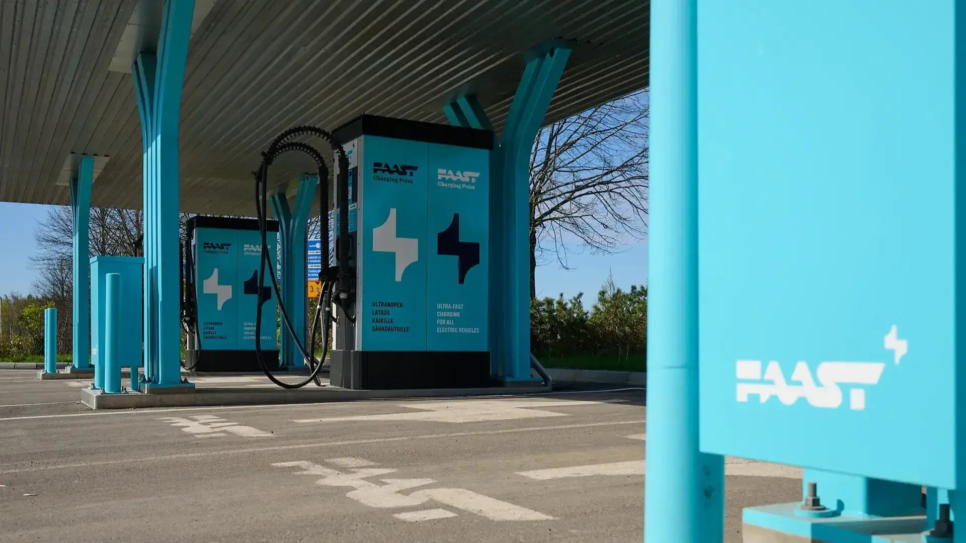 Helsinki airport Faast EV DC charging station