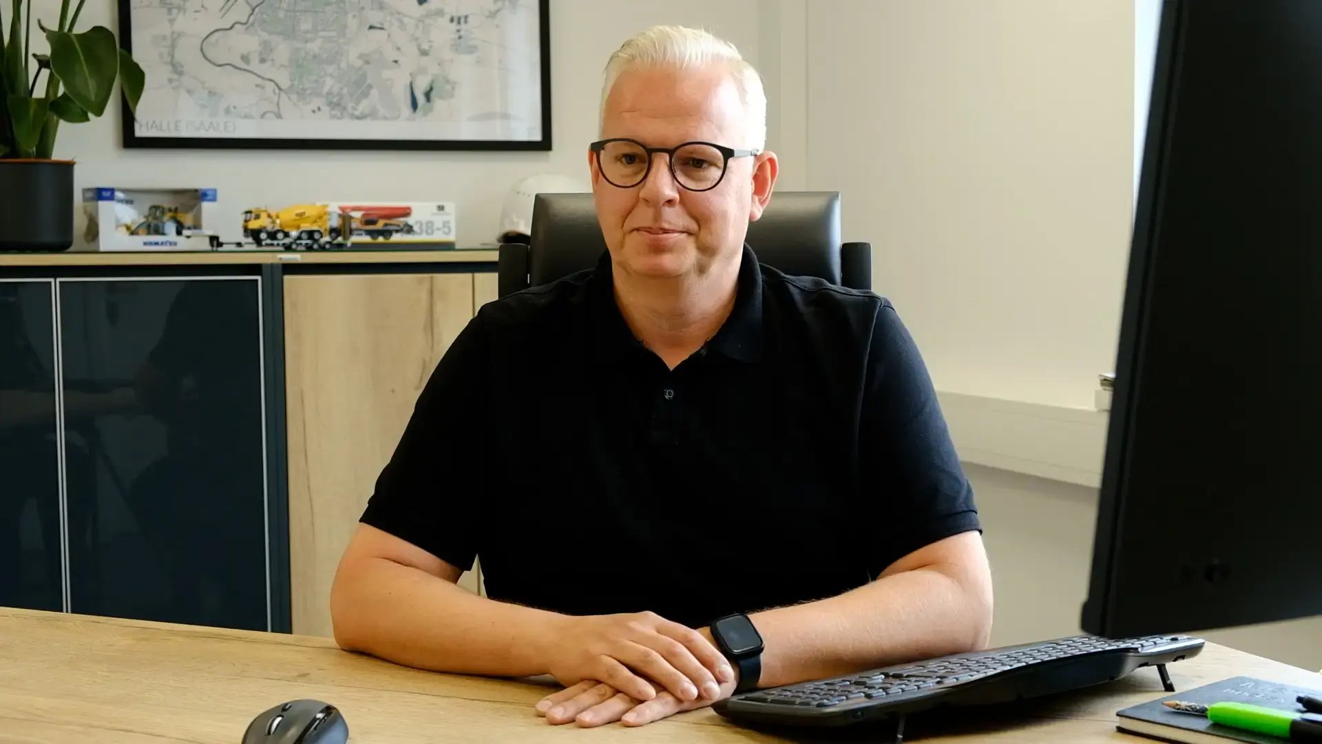 Frank Boschet fleet manager at GP Papenburg AG at his desk