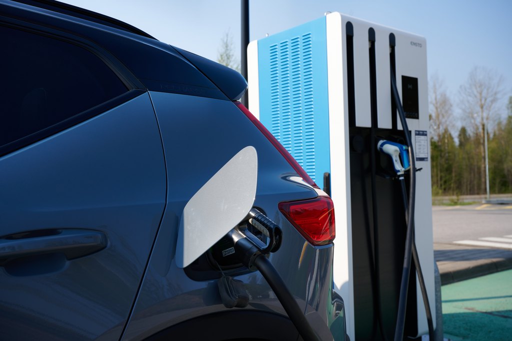 L'Automobile Club de Finlande (ATCF) construit un réseau national de recharge avec Virta