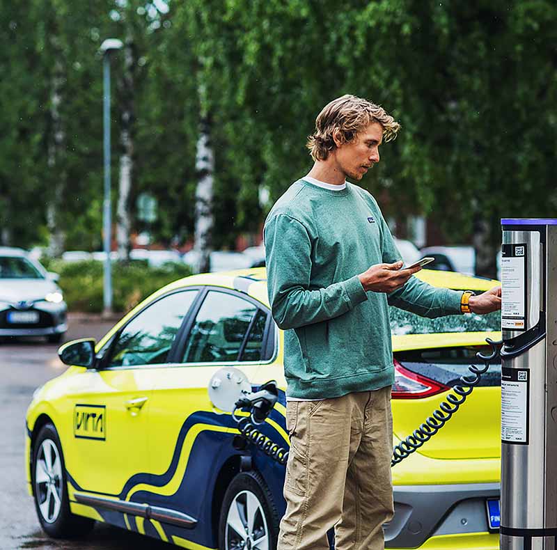 Sähköautojen lataushubit ovat ainutlaatuinen mahdollisuus huoltoasemille